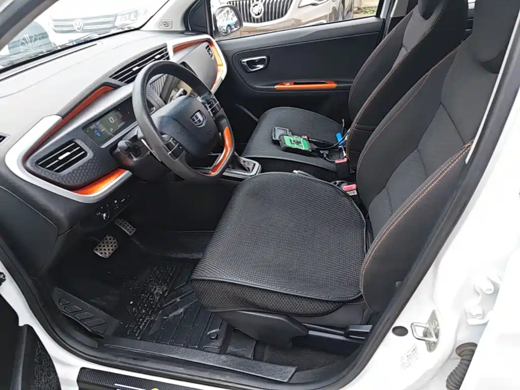 Geely Yuanjing X1 2018 2017 1.3L Auto Fun Edition