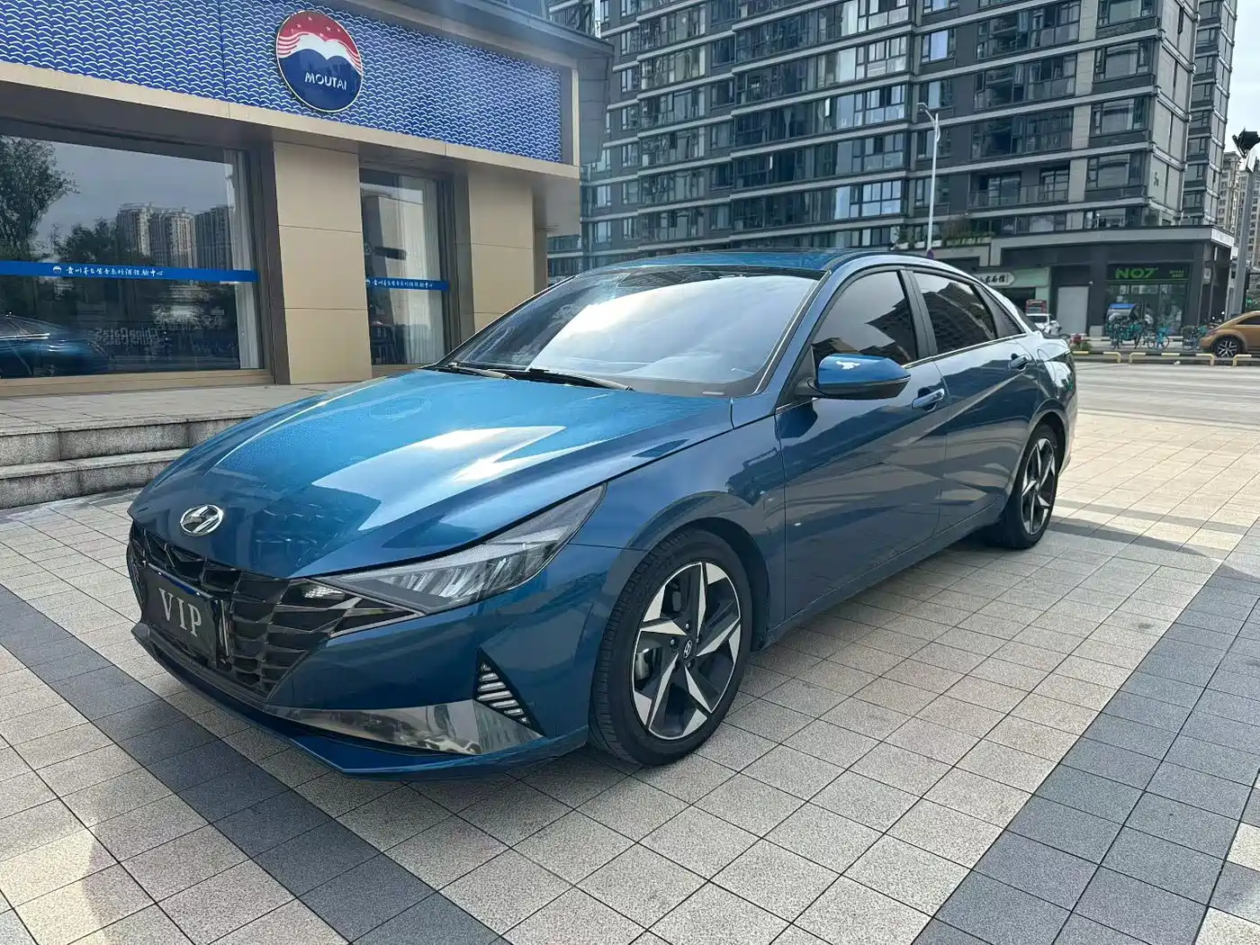 Hyundai Elantra 2022 1.5L CVT GLX Elite Edition фото 3