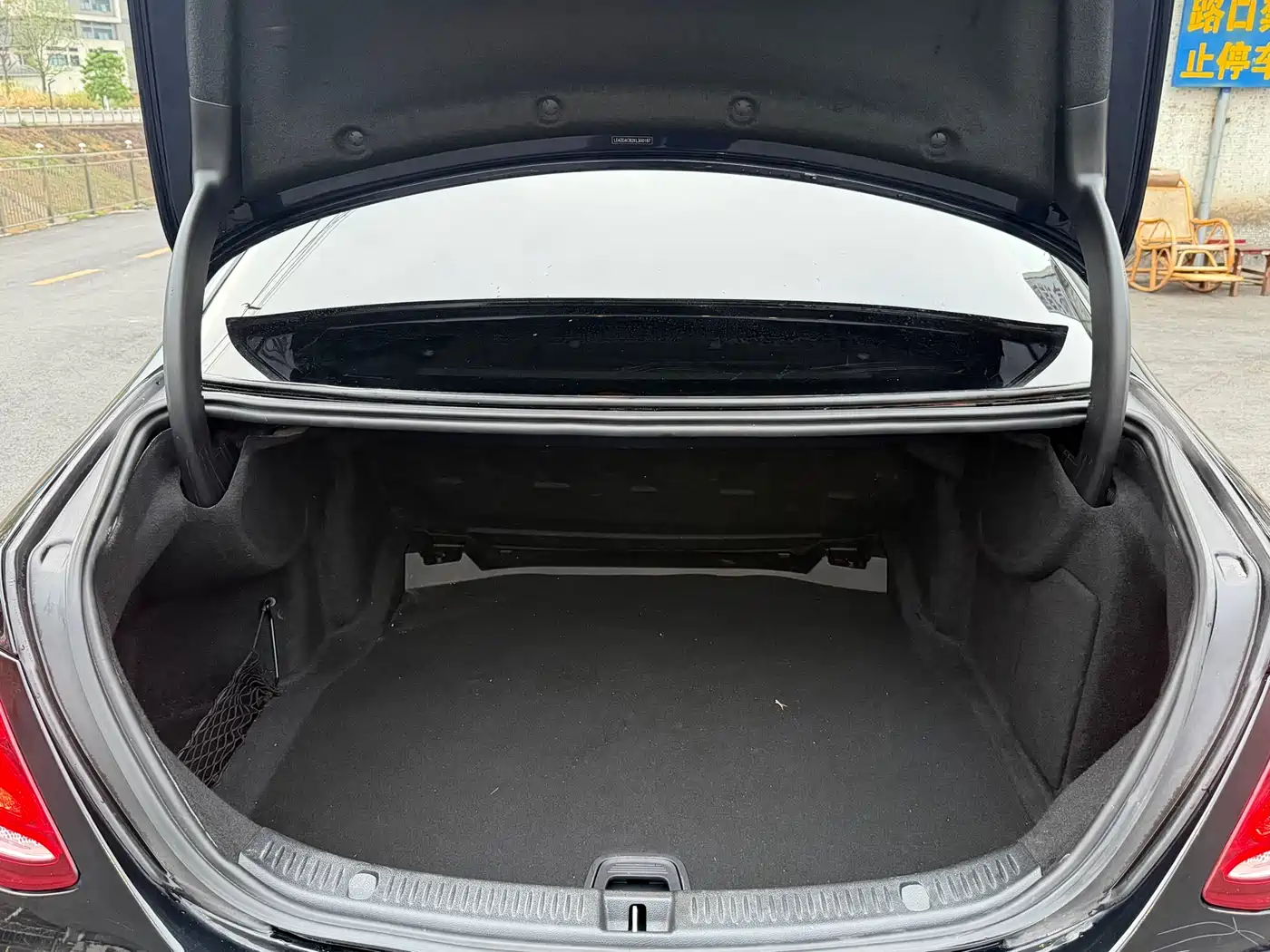 Mercedes-Benz E-Class 2019 E 200 L Sport фото 16