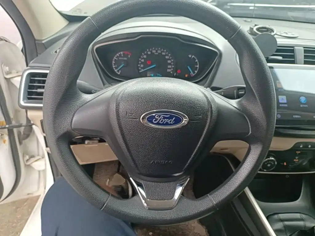 Ford Escort 2015 2015 1.5L Manual Comfort
