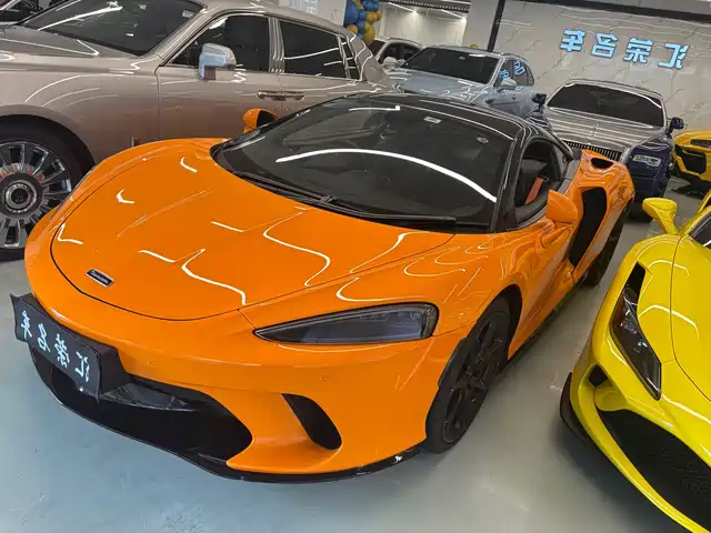 McLaren GT 2021