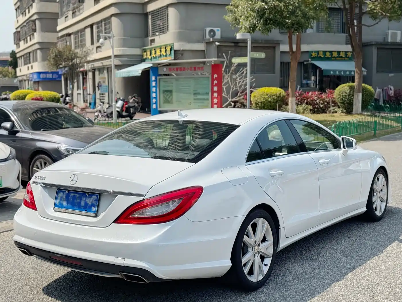 Mercedes-Benz CLS 2012 CLS 300 CGI фото 4