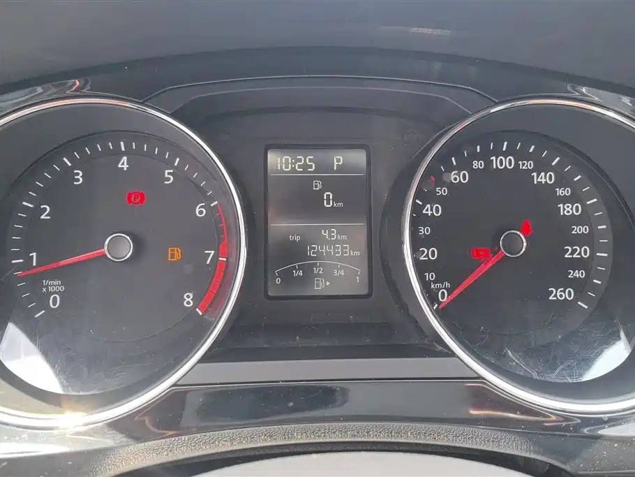 Volkswagen Sagitar 2018 1.6L Automatic Comfort фото 14