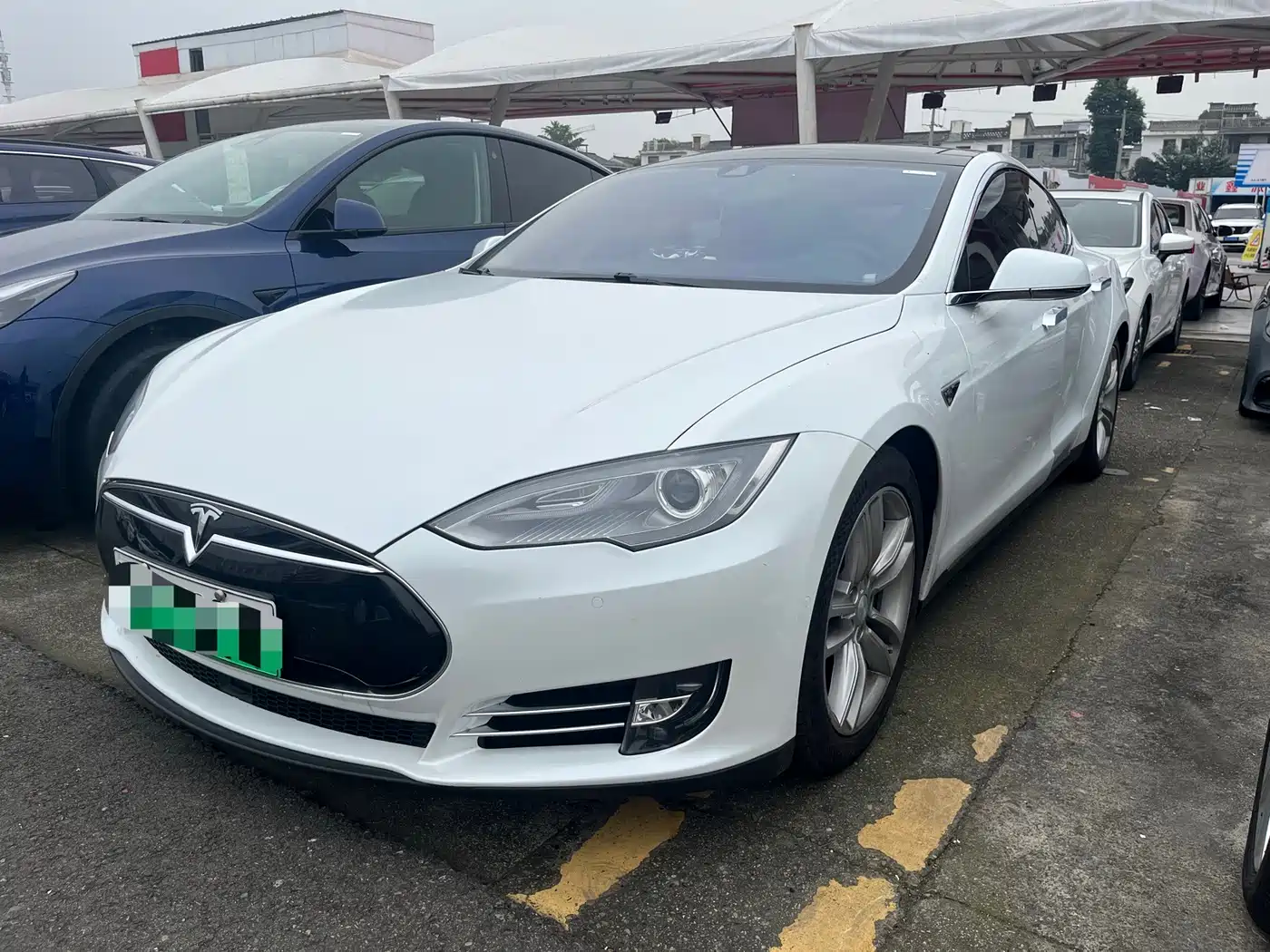 Tesla Model S 2015 2015 Model S 85D