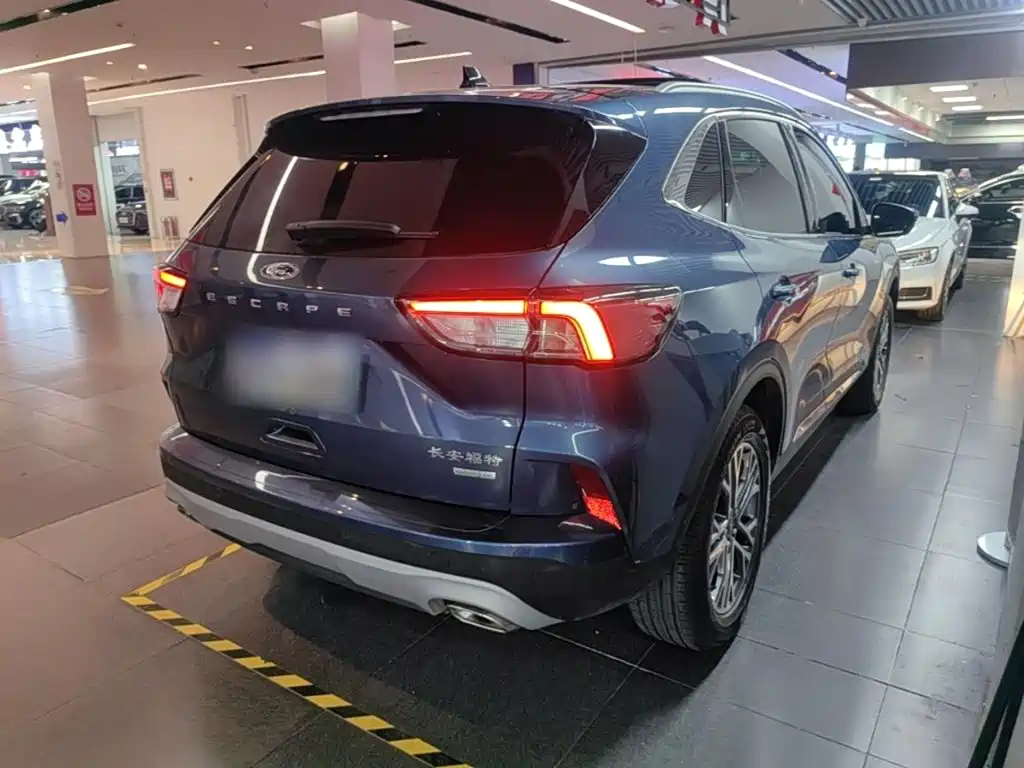Ford Escape 2023 2020 EcoBoost 245 2WD Premium Edition
