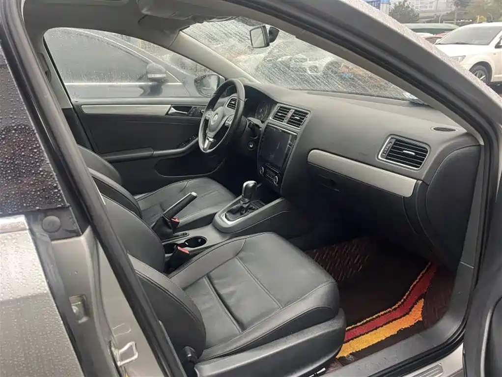 Volkswagen Sagitar 2014 Facelift 1.4TSI Automatic Luxury фото 6