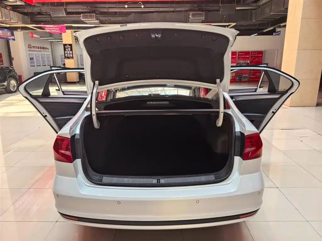 Volkswagen Bora 2019 Bora Legend 1.5L Automatic Fashion China V фото 15