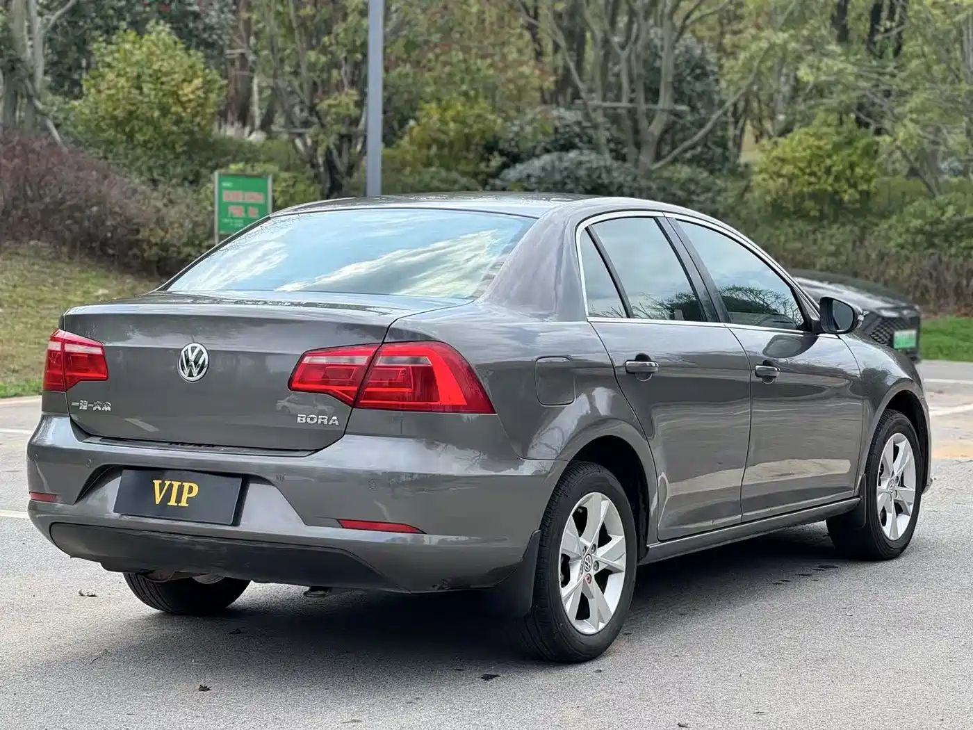 Volkswagen Bora 2014 1.6L Automatic Comfort Edition фото 6