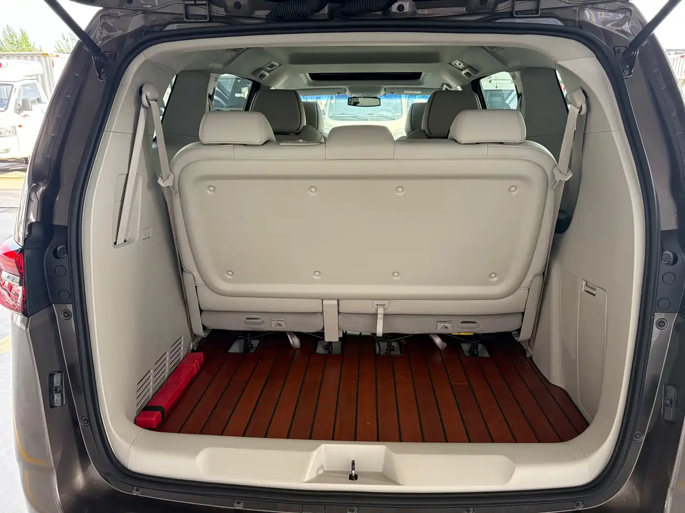Buick GL8 2021 Land Business Class 652T Luxury фото 12