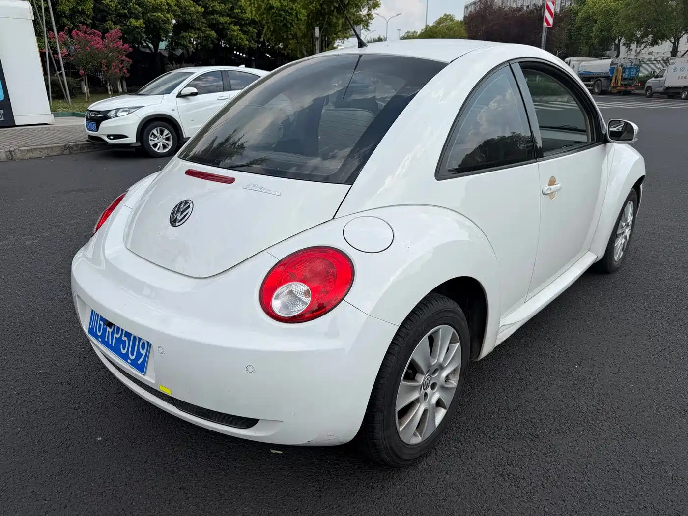 Volkswagen Beetle 2010 2010 Model 2.0 BlackOrange Comfort Edition