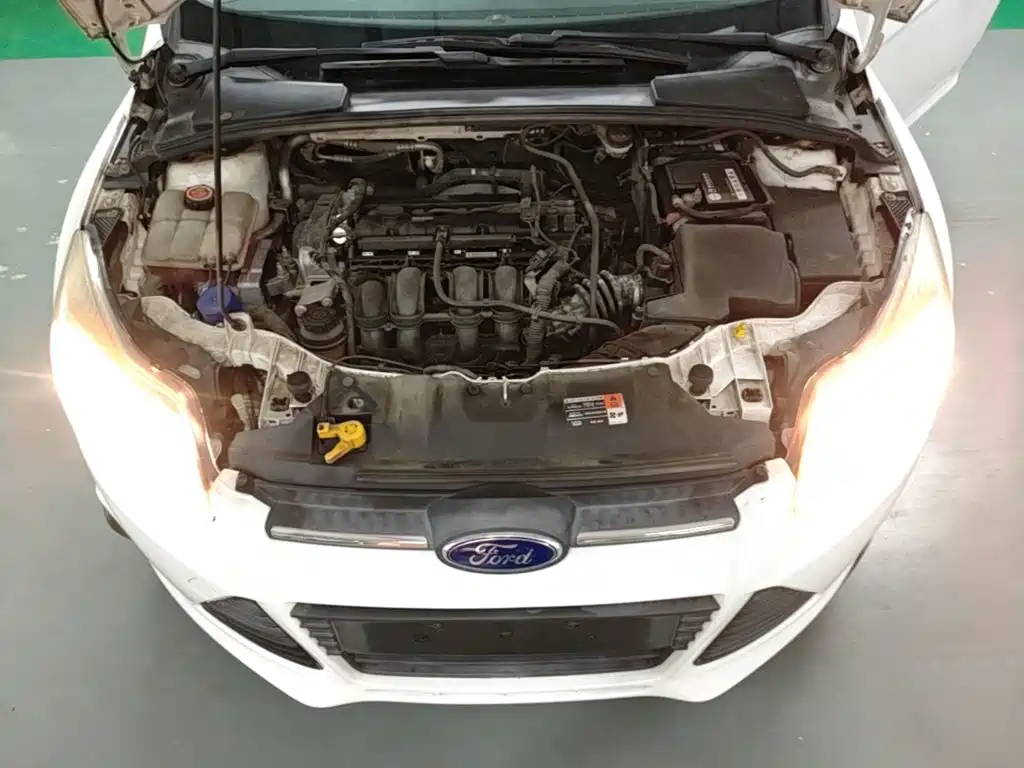 Фото 20 - Ford Focus