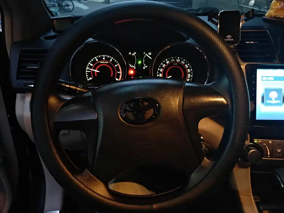 Toyota Highlander 2012 2.7L 2WD 5-seater Elite Edition фото 15