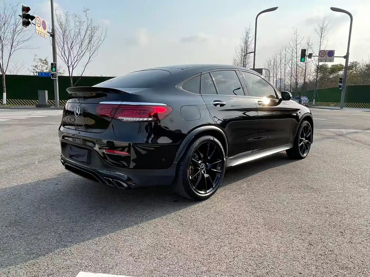 Mercedes-Benz GLC Coupe AMG 2017 AMG GLC 43 4MATIC Coupe SUV Special Edition фото 7
