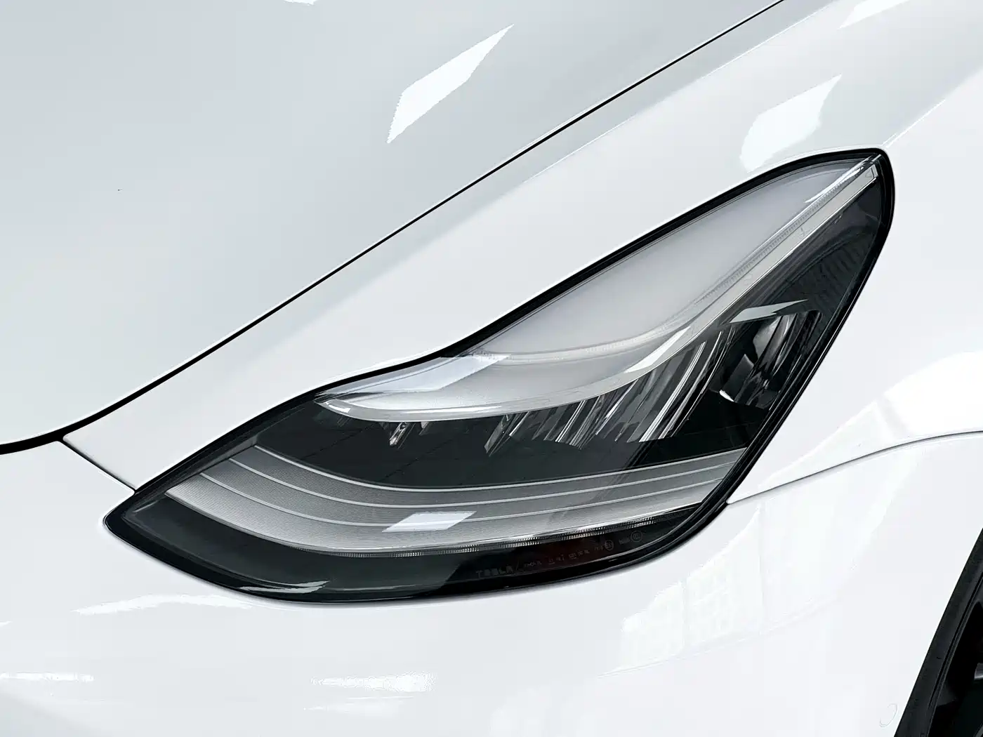 Tesla Model 3 (Import) 2020 2019 Performance High-Efficiency All-Wheel Drive Version