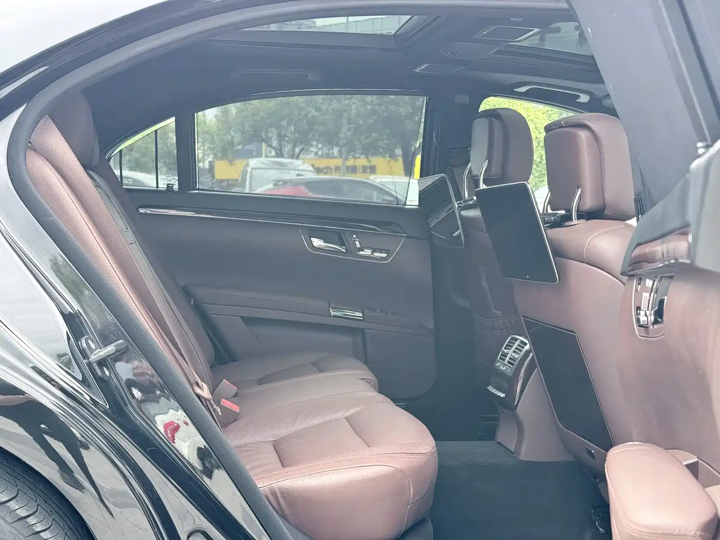 Mercedes-Benz S-Class 2012 S 350 L 4MATIC Grand Edition фото 7