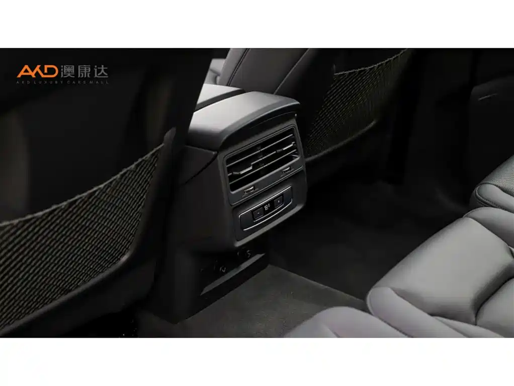Audi Q7 2023 45 TFSI quattro S line Sport фото 10