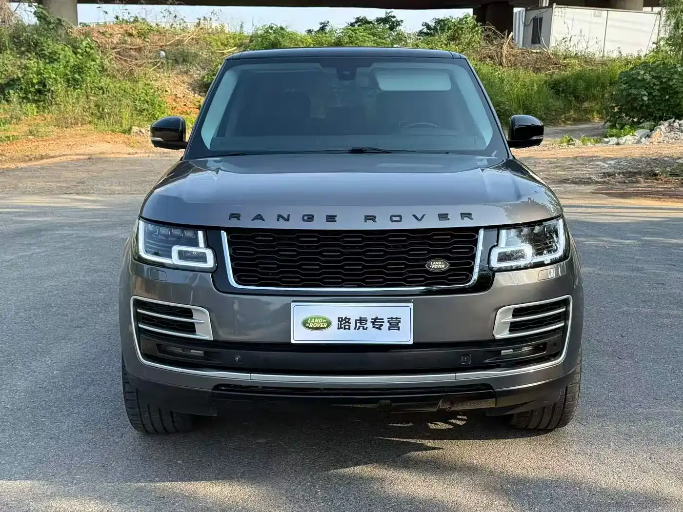 Land Rover Range Rover 2015 3.0 SC V6 Vogue SE Genesis Extended Edition фото 2