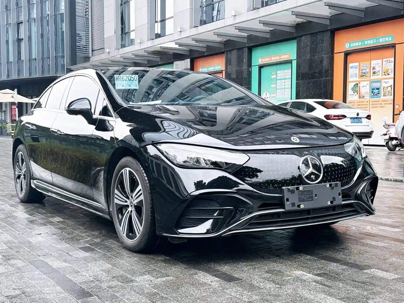 Mercedes-Benz EQE 2025 2025 500 4MATIC Pioneer