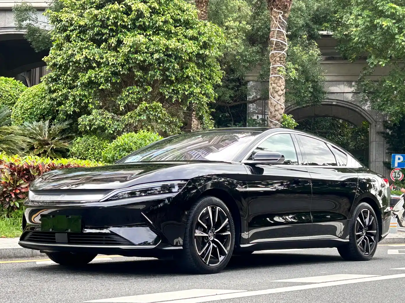BYD Han 2020 EV AWD High-Performance Flagship