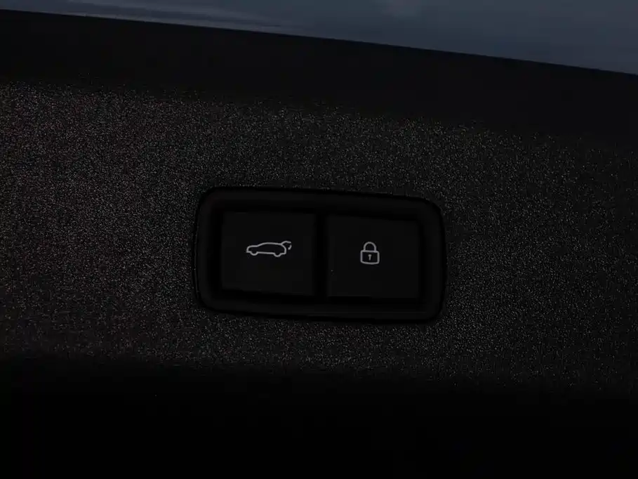 Li Auto Li i8 2025 2025 Standard Edition