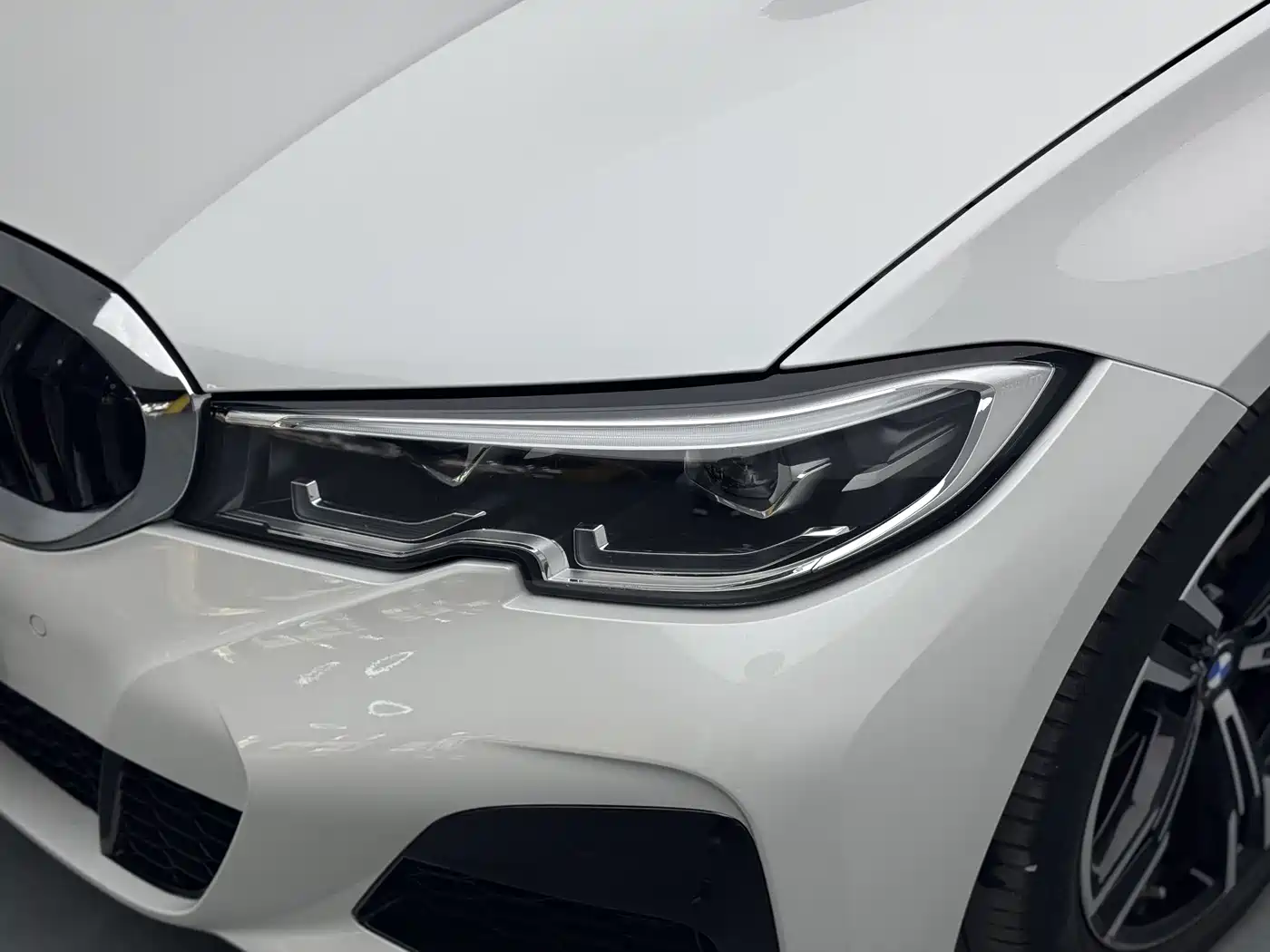 BMW 3 Series 2022 325i M Sport Package фото 12