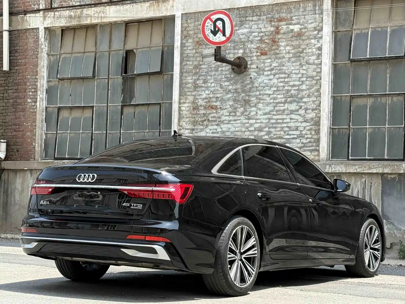 Audi A6L 2019 40 TFSI Luxury Dynamic фото 18