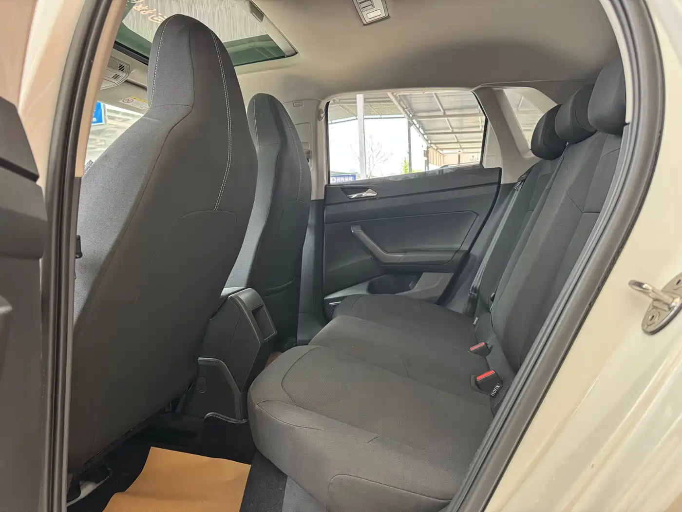 Volkswagen Polo 2021 Plus 1.5L Automatic Panorama Enjoyment Edition фото 8