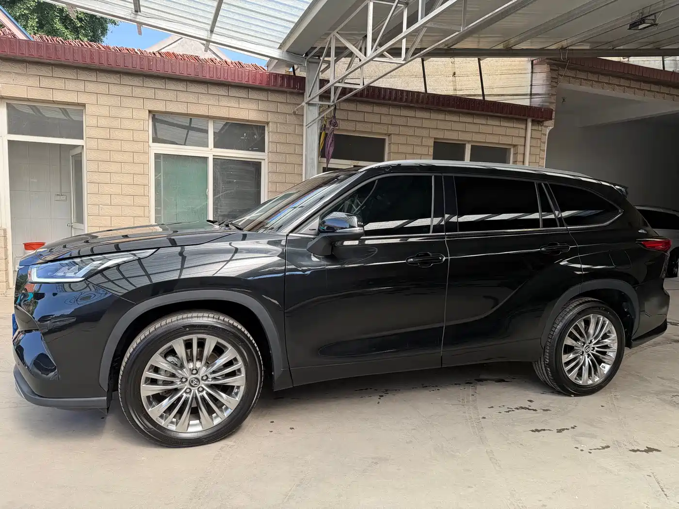 Toyota Highlander 2022 380T 4WD Premium 7-Seater фото 4
