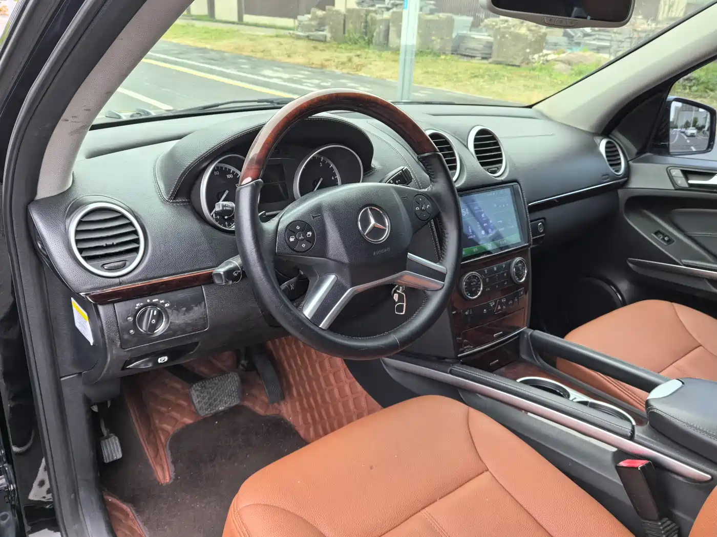Mercedes-Benz GL-Class фото 16