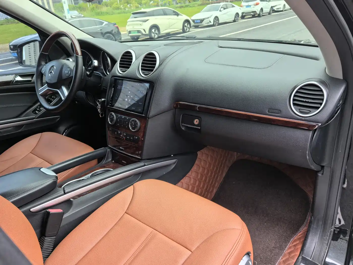Mercedes-Benz GL-Class фото 22