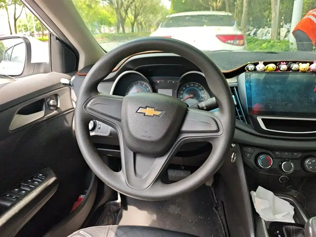 Chevrolet Cavalier 2018 320 Auto Enjoy Sunroof Edition фото 3