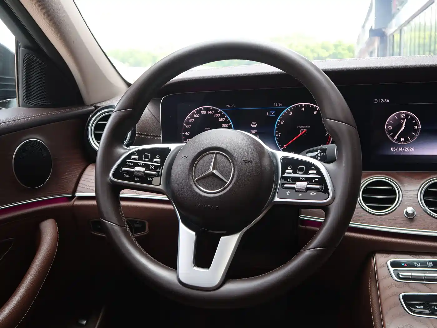 Mercedes-Benz E-Class 2020 E 300 L Fashion фото 9