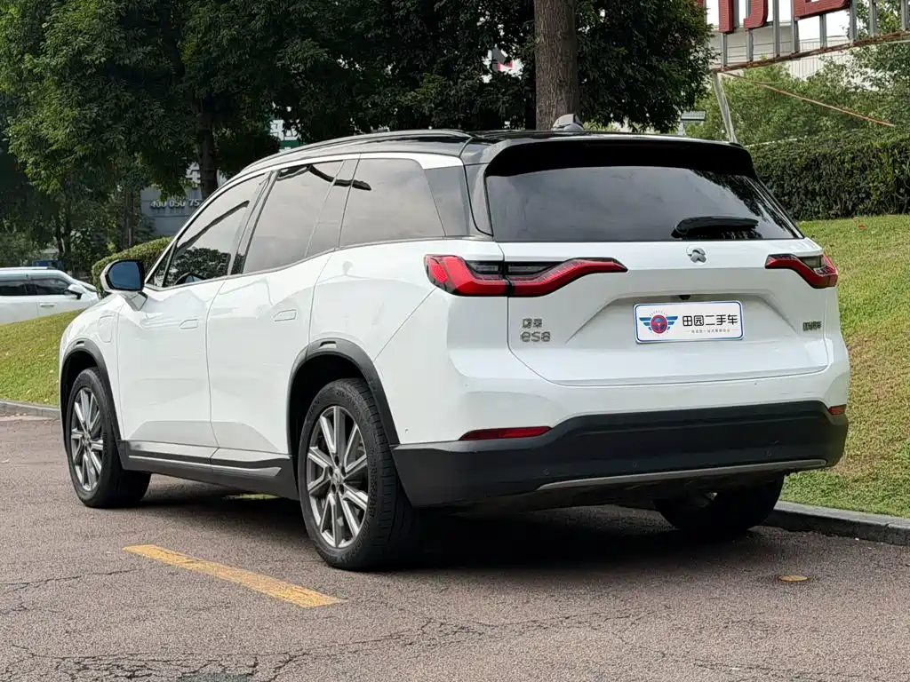NIO ES8 2019 2018 355KM Base Model 7-Seater Version