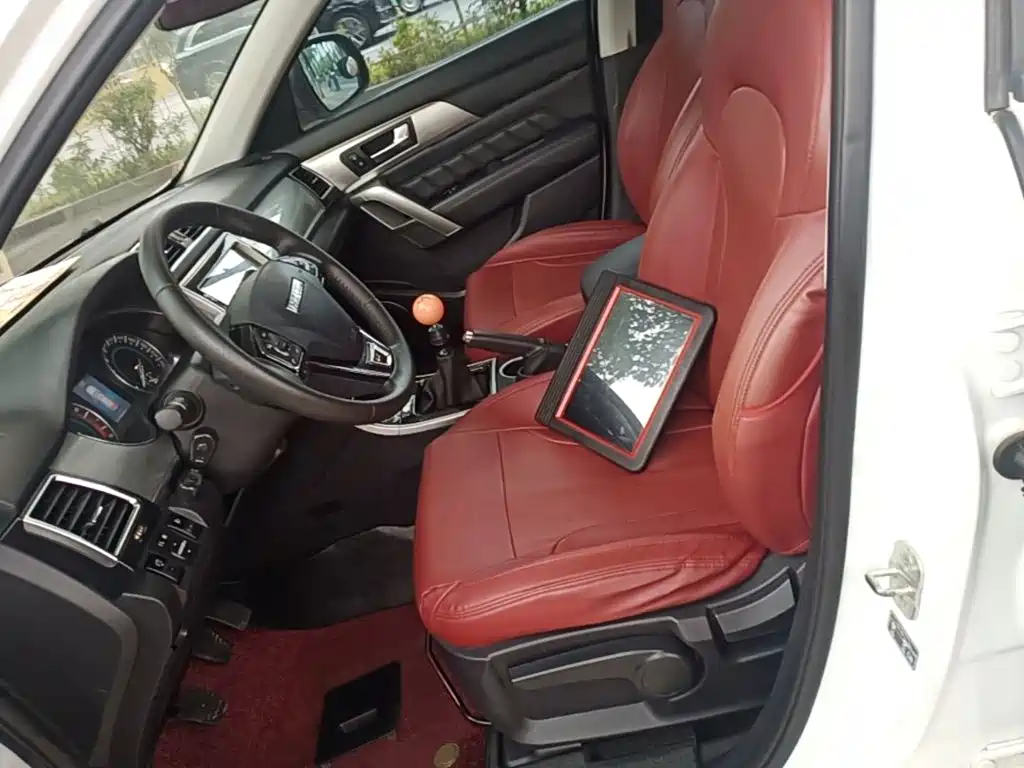 Фото 15 - Haval H2