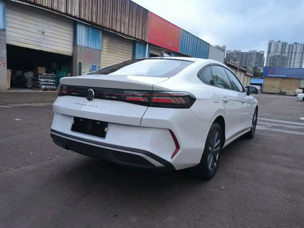 Volkswagen Lamando 2026 2025 Model Lamando L 1.5T Base Version