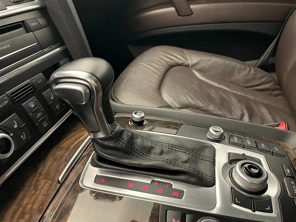 Audi Q7 2014 35 TFSI Progressive фото 11