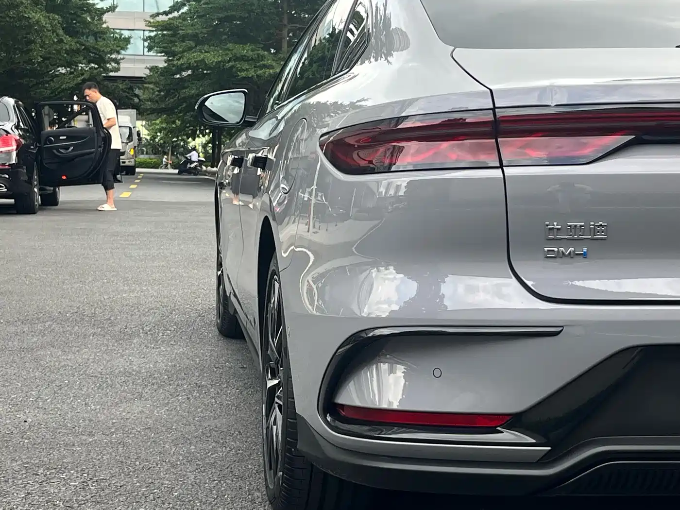 BYD Han 2025 2025 DM-i Smart Driving Edition 125KM Honor