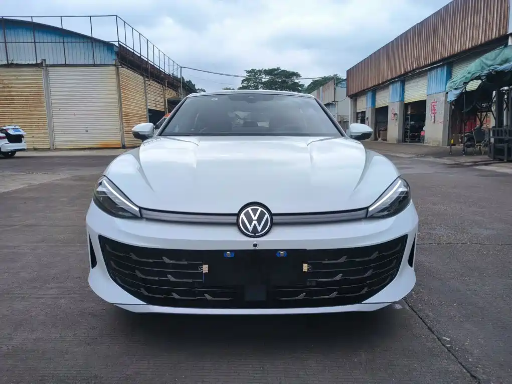 Volkswagen Lamando 2026 2025 Model Lamando L 1.5T Base Version