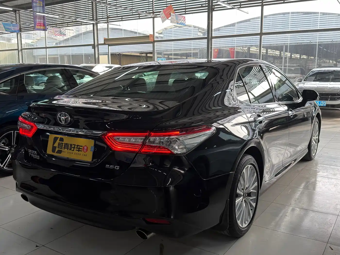 Toyota Camry 2018 2.5G Luxury Edition фото 21