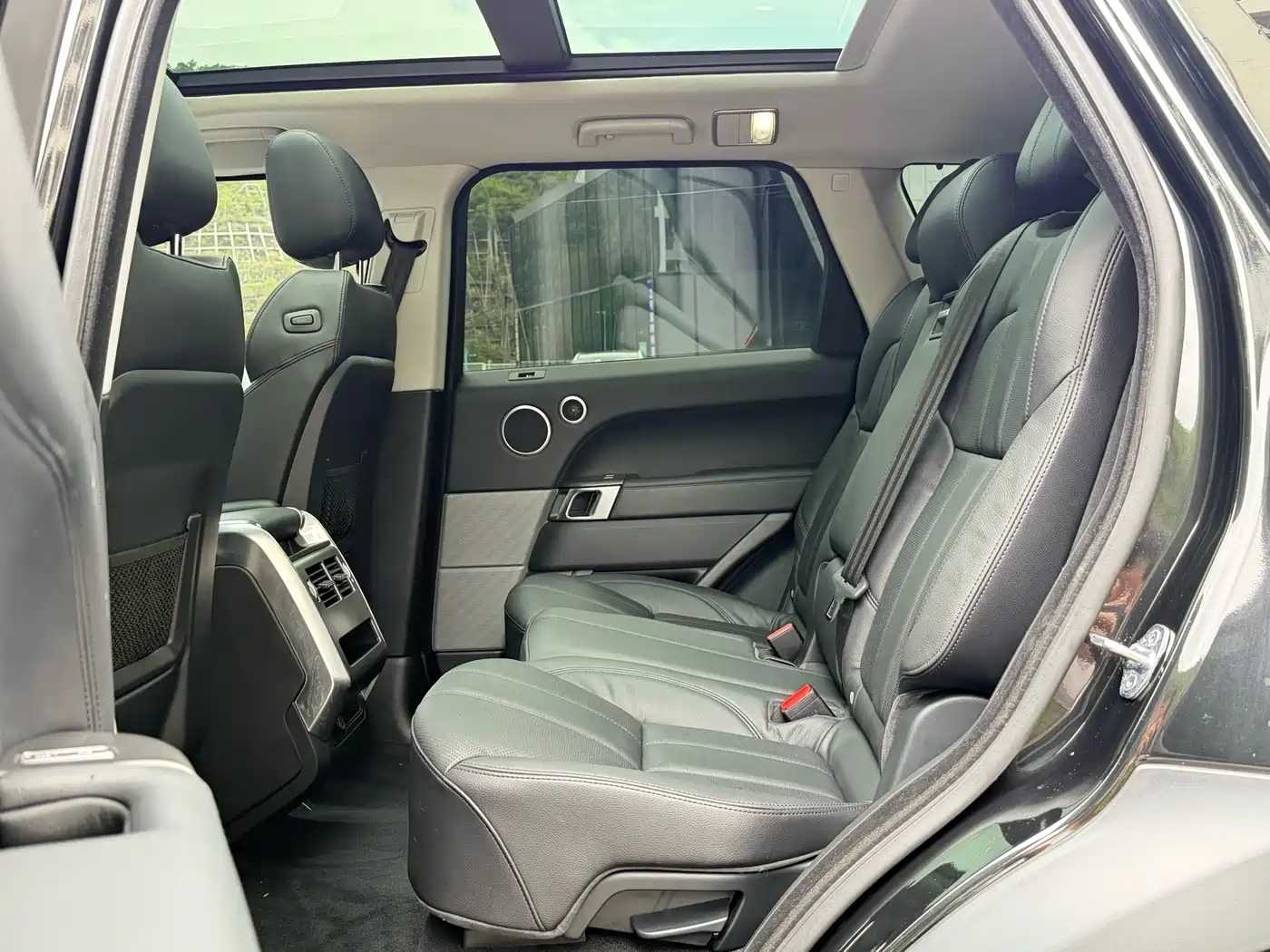 Land Rover Range Rover Sport 2017 3.0 SC V6 SE фото 11