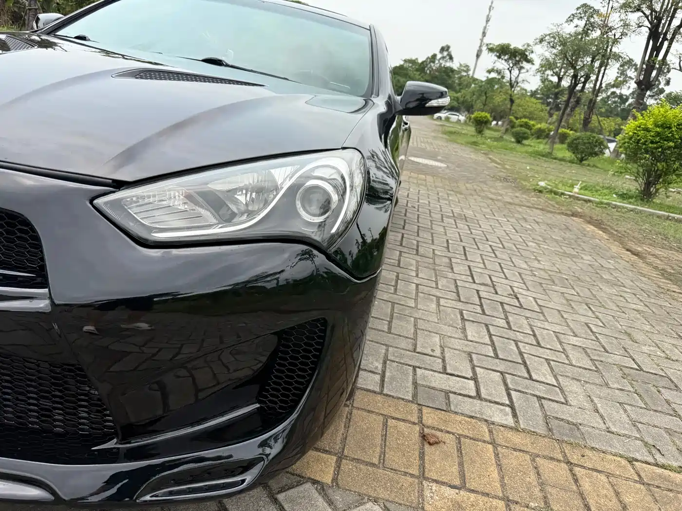 Hyundai Genesis Coupe 2012 2.0T Automatic Luxury Edition фото 4