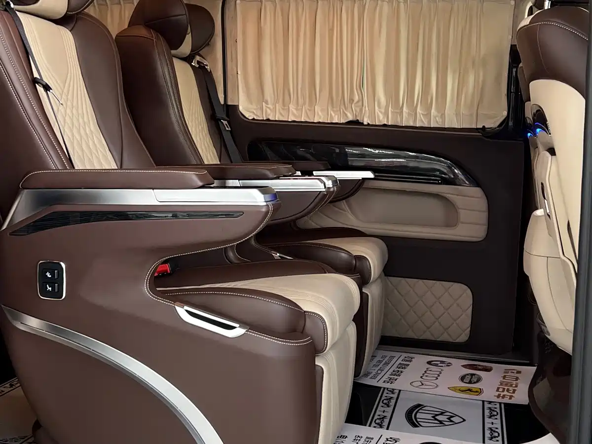 Mercedes-Benz Vito 2018 2.0T Business Edition China VI фото 8