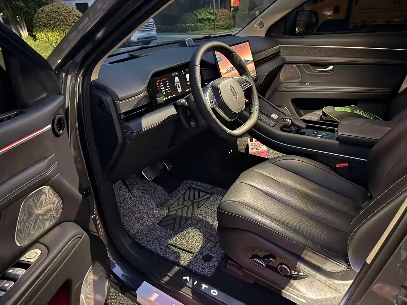 AITO Wenjie AITO M7 2022 1.5T RWD Comfort Edition фото 3
