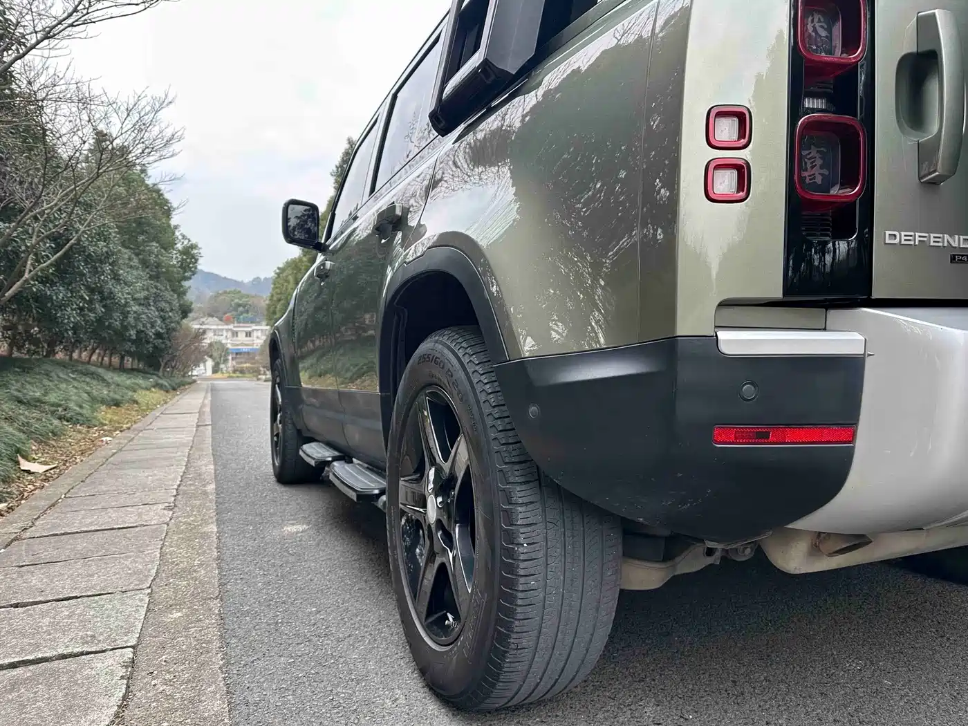 Фото 6 - Land Rover Defender