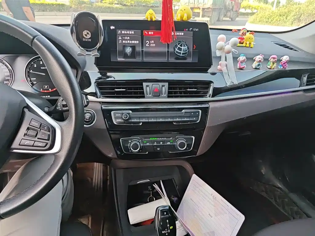 BMW X1 2022 sDrive20Li Fashion фото 10