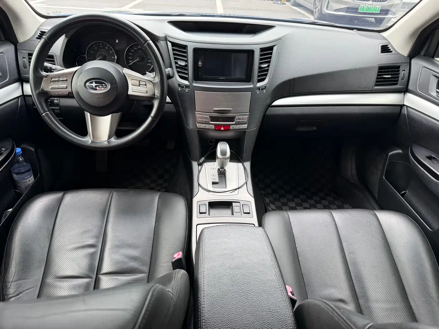 Subaru Legacy 2010 2.0i Luxury Wagon фото 6