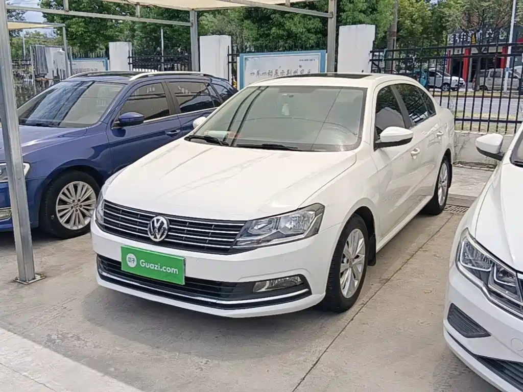 Фото 2 - Volkswagen Lavida