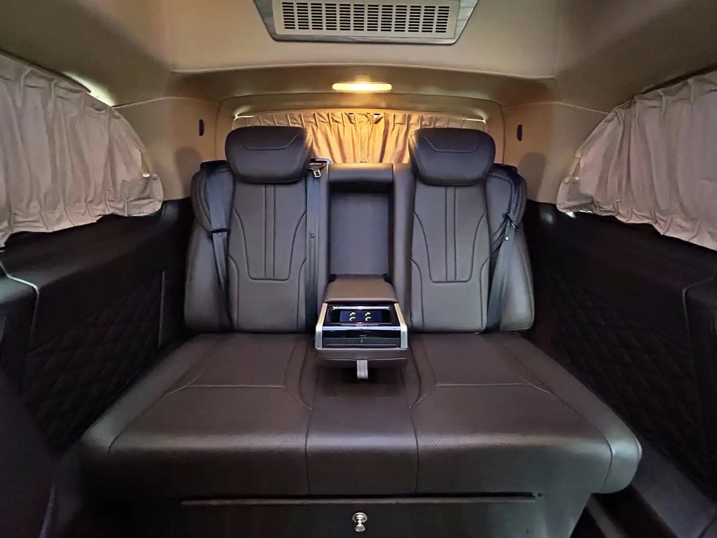 Mercedes-Benz Vito 2023 2.0T Business 7-Seater фото 21