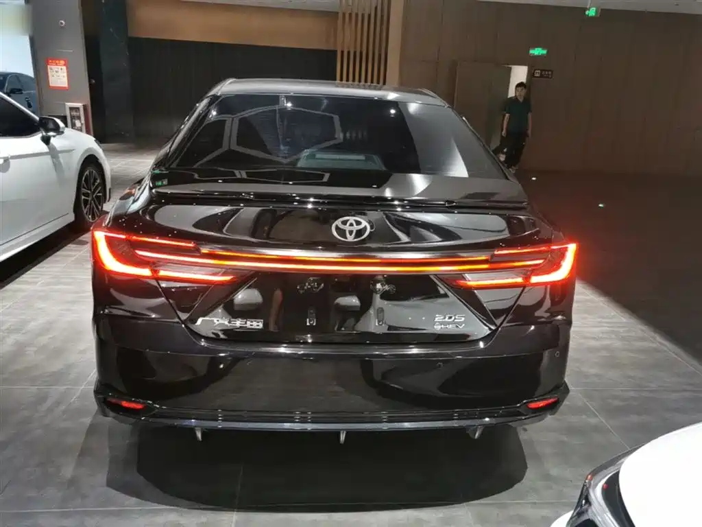 Toyota Camry 2024 Model Dual Hybrid 2.0HS Sport Edition фото 6