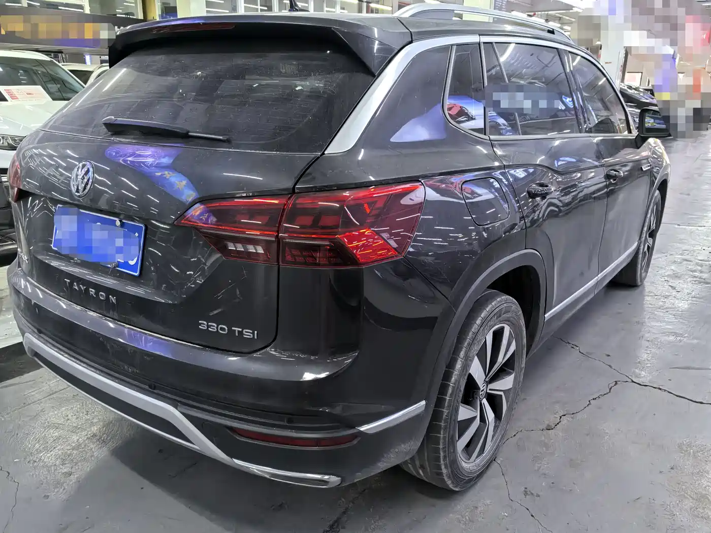 Volkswagen Tayron 2022 330TSI 2WD Luxury Smart Connect Edition фото 6